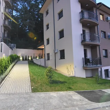 Lipa 11 Apartment *